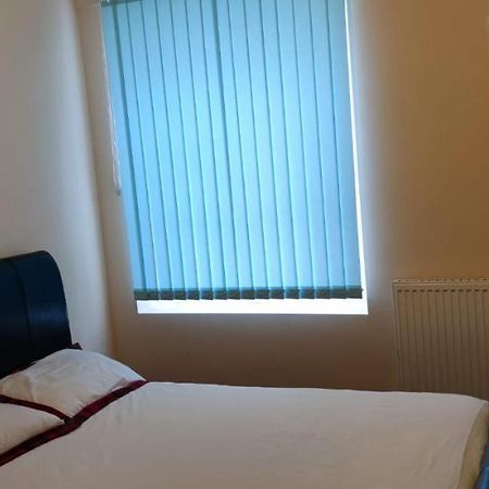 Nice Double Bedroom At Streatham Place ロンドン エクステリア 写真