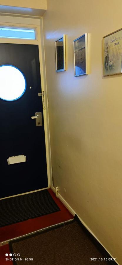 Nice Double Bedroom At Streatham Place ロンドン エクステリア 写真