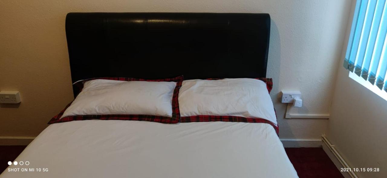 Nice Double Bedroom At Streatham Place ロンドン エクステリア 写真
